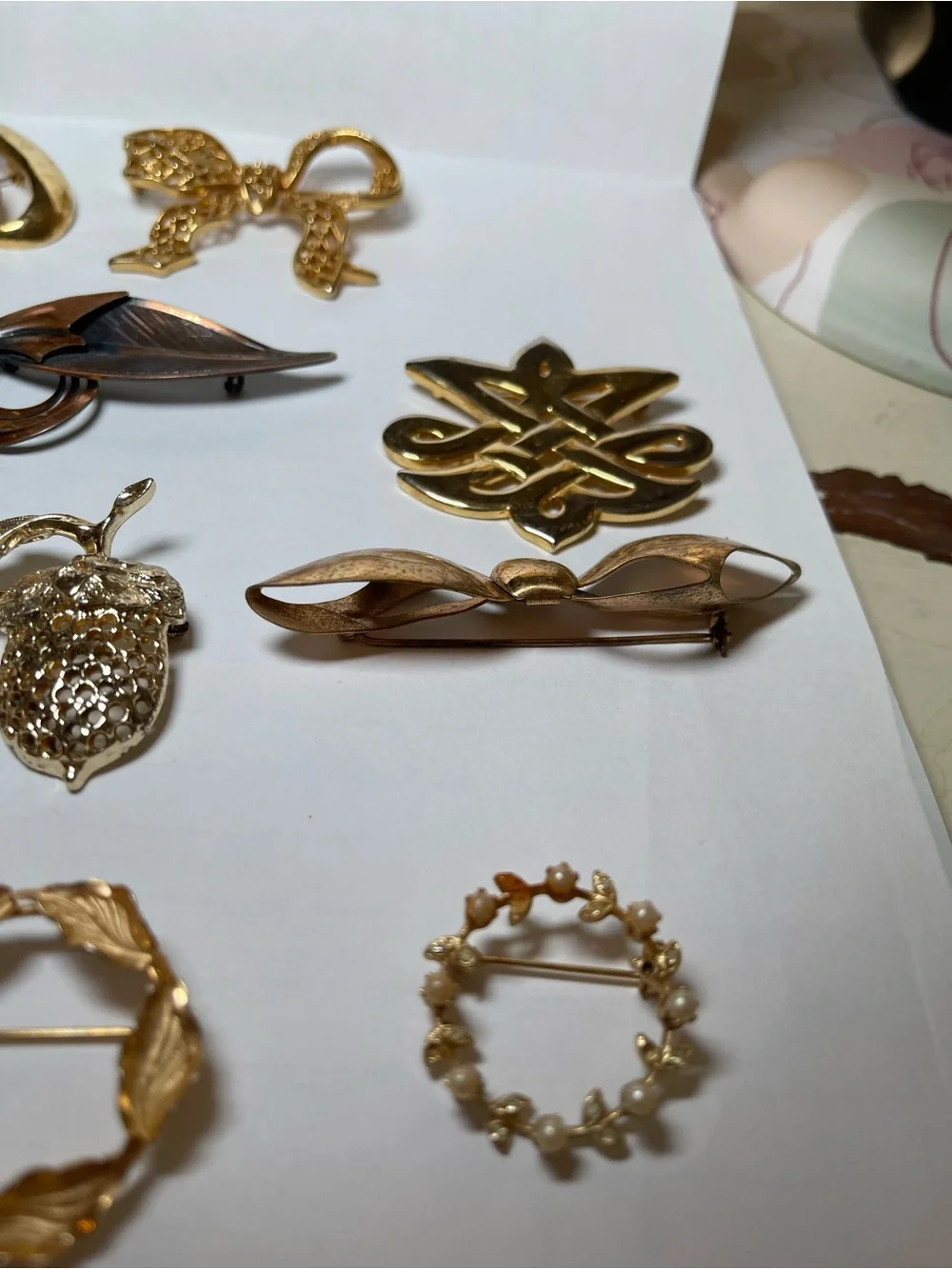Assorted vintage brioche collection